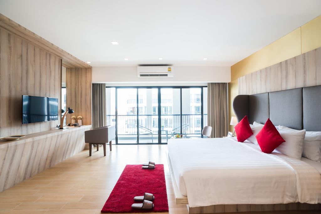 J Inspired Hotel Pattaya Exterior photo