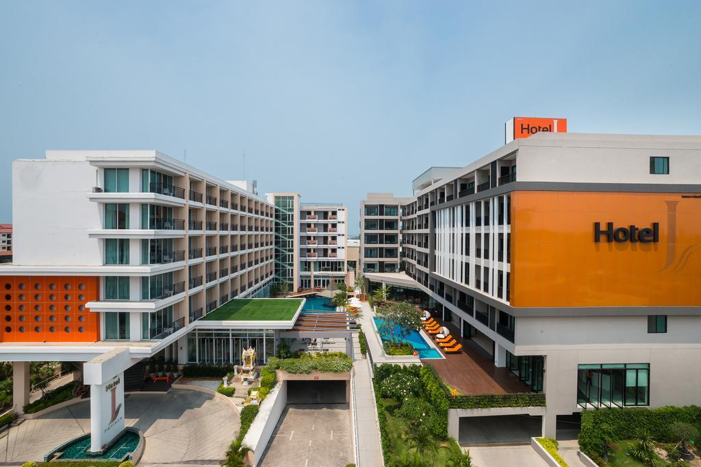 J Inspired Hotel Pattaya Exterior photo