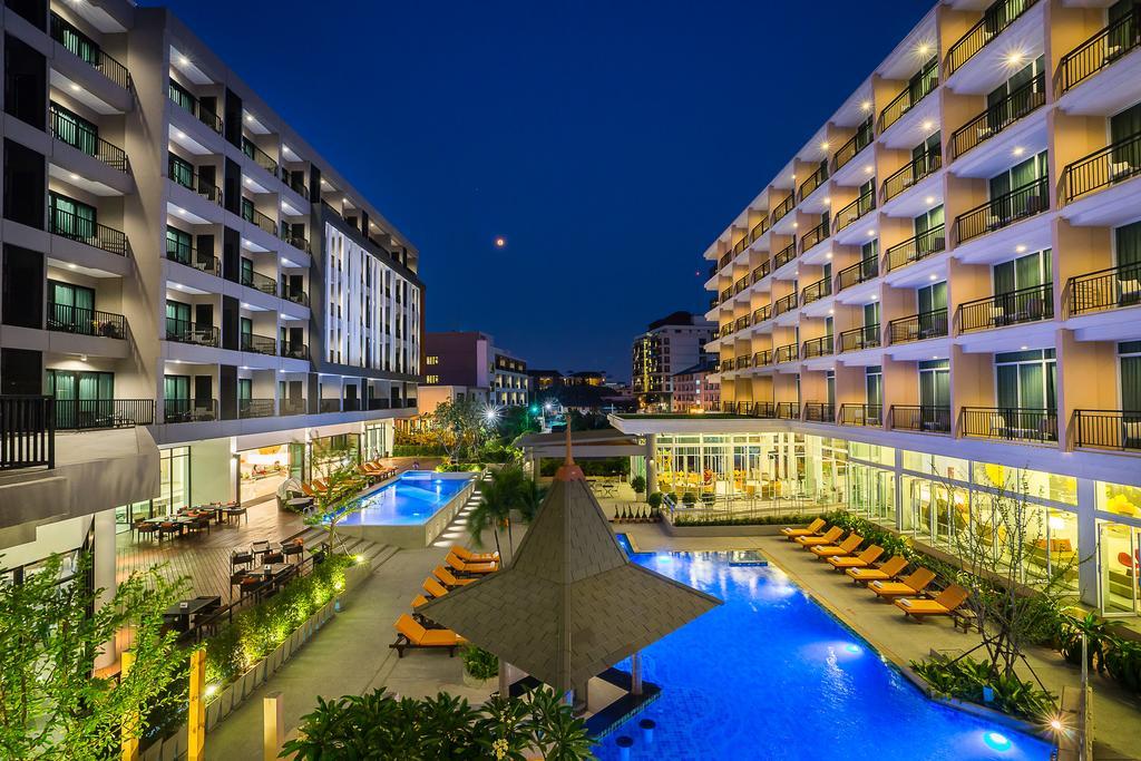 J Inspired Hotel Pattaya Exterior photo